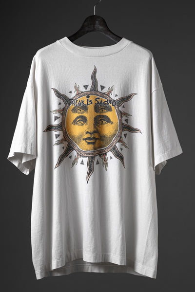 SAINT Mxxxxxx SUN SS TEE (WHITE)