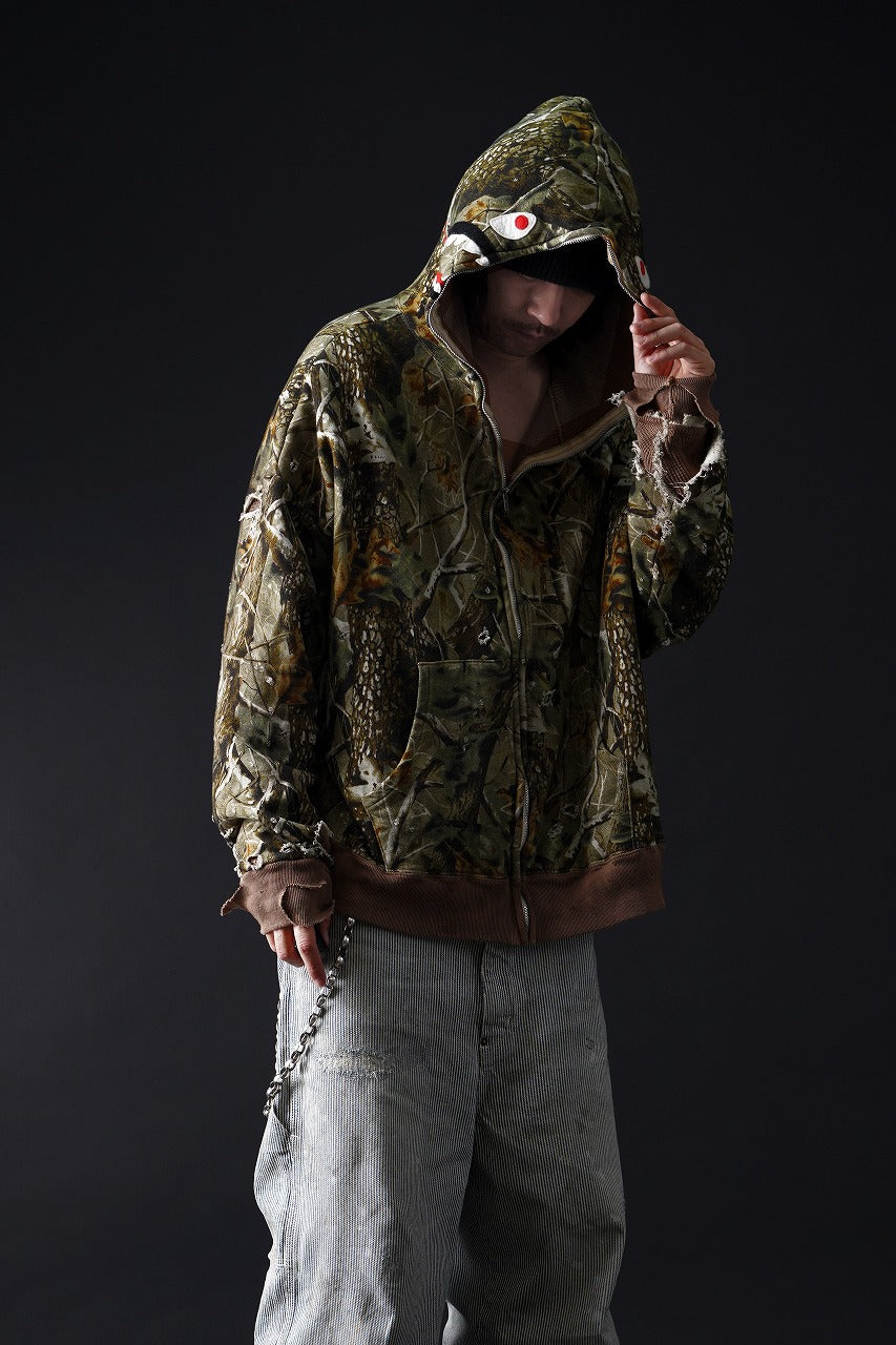 画像をギャラリービューアに読み込む, SAINT Mxxxxxx × A BATHING APE® ZIP HOODIE (CAMO)