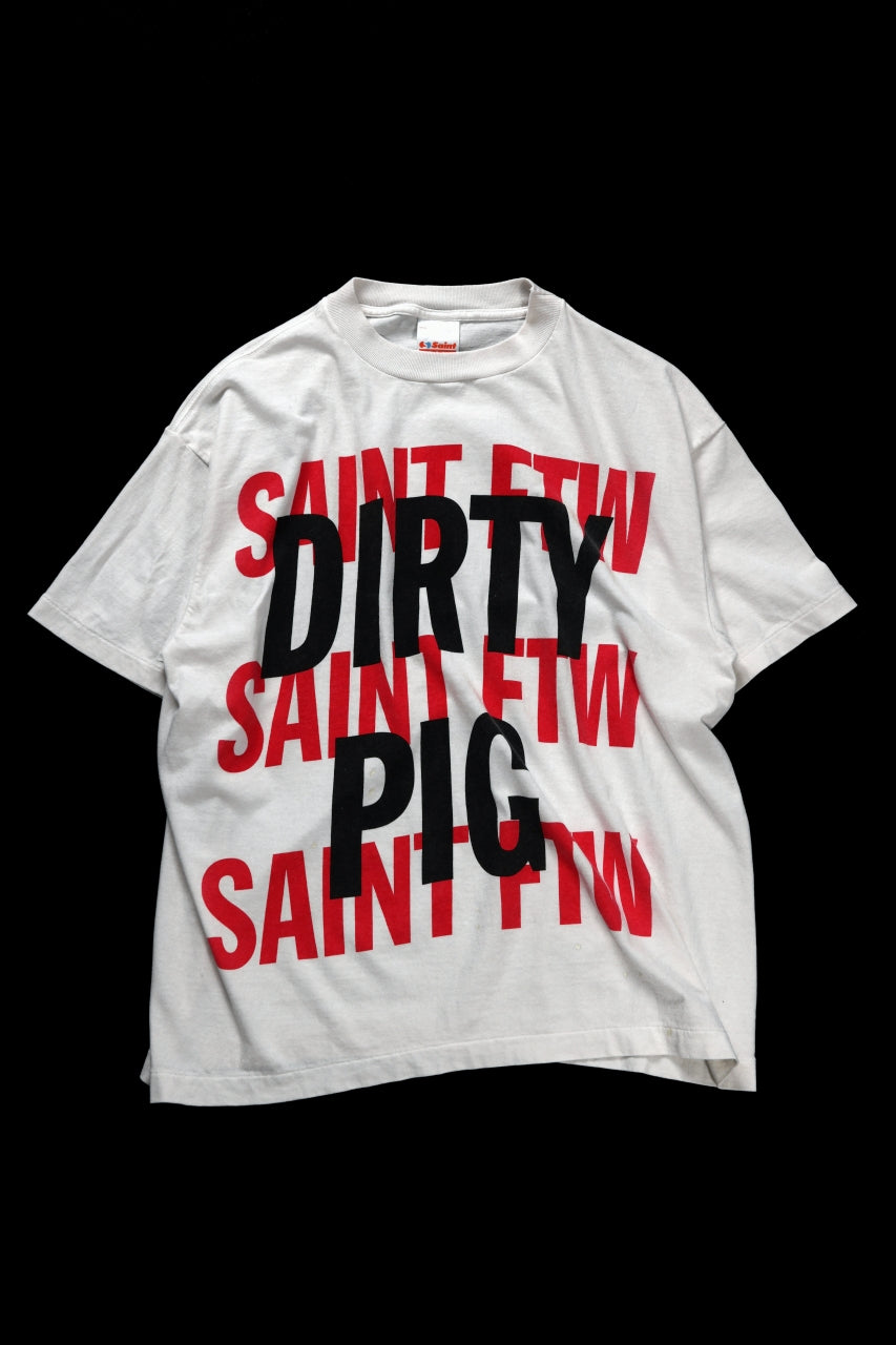 SAINT Mxxxxxx SS TEE / DIRTY PIG (WHITE)