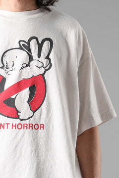 Load image into Gallery viewer, SAINT Mxxxxxx SS TEE / SAINT HORROR (WHITE)