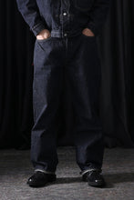 Load image into Gallery viewer, FULLCOUNT 0105W Wide Jeans / 13.7oz Zimbabwe Selvedge Denim (INDIGO BLUE / ONE WASHED)
