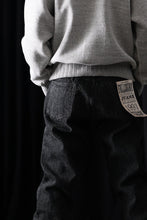 Load image into Gallery viewer, FULLCOUNT 1101BKSS Straight Jeans / 11.5oz Zimbabwe Selvedge Denim (BLACK / ONE WASHED)