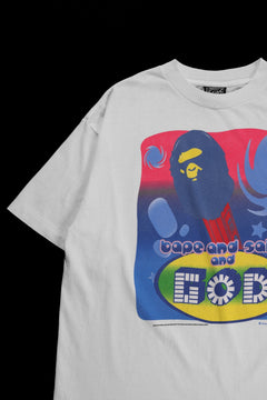 画像をギャラリービューアに読み込む, SAINT Mxxxxxx × A BATHING APE® SS TEE / GOD (WHITE)