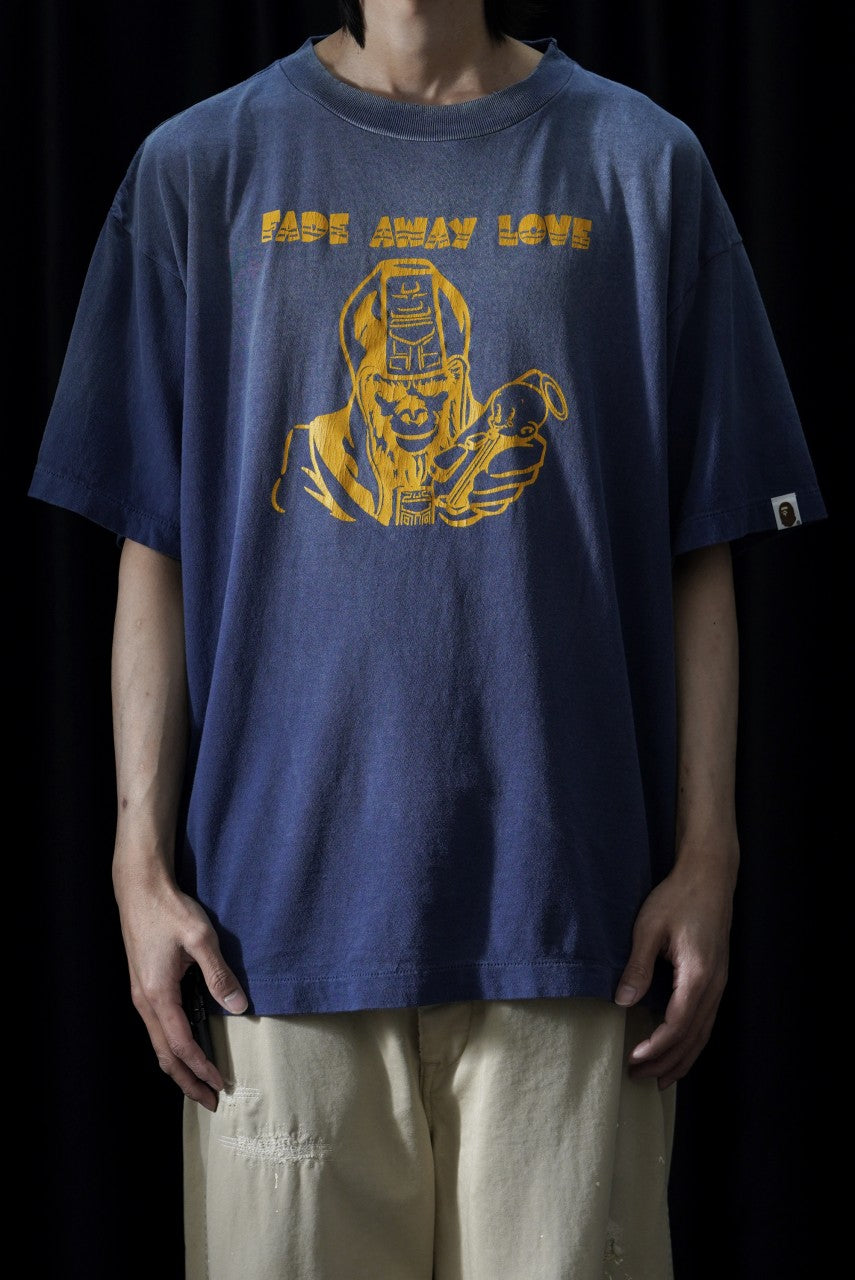 画像をギャラリービューアに読み込む, SAINT Mxxxxxx × A BATHING APE® SS TEE / FADE AWAY LOVE (NAVY)