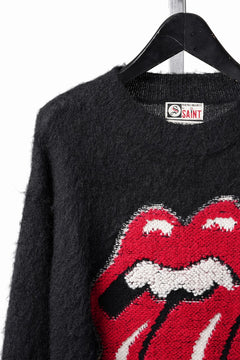 Load image into Gallery viewer, SAINT Mxxxxxx TRS CREW NECK KNIT / LIPS &amp; TONGUE (BLACK)