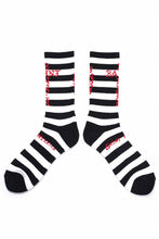 Load image into Gallery viewer, SAINT Mxxxxxx SOCKS / BORDER (BLACK + WHITE)