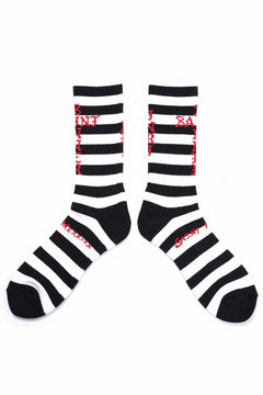 Load image into Gallery viewer, SAINT Mxxxxxx SOCKS / BORDER (BLACK + WHITE)