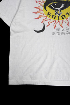 画像をギャラリービューアに読み込む, SAINT Mxxxxxx SS TEE / EYE (WHITE)