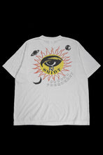 画像をギャラリービューアに読み込む, SAINT Mxxxxxx SS TEE / EYE (WHITE)