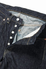 Load image into Gallery viewer, FULLCOUNT 1101XXW Straight Jeans / 15.5oz Zimbabwe Selvedge Denim (INDIGO BLUE / ONE WASHED)