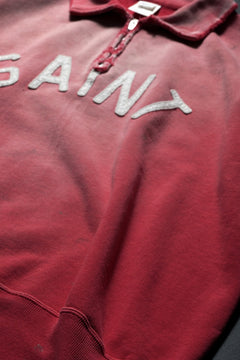 Load image into Gallery viewer, SAINT Mxxxxxx SS HALF ZIP SWEAT / SAINT (RED)
