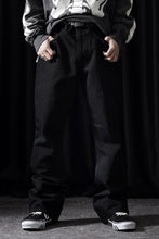 画像をギャラリービューアに読み込む, SAINT Mxxxxxx BLACK DENIM PANTS / FLARE (BLACK)