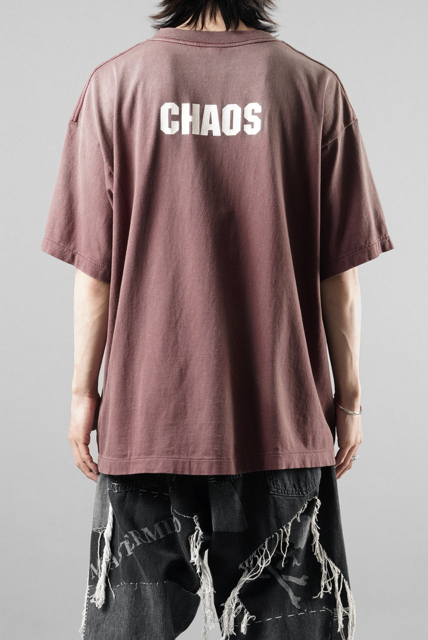 Load image into Gallery viewer, SAINT Mxxxxxx SS T-SHIRT / SAINT MXX (BURGUNDY)