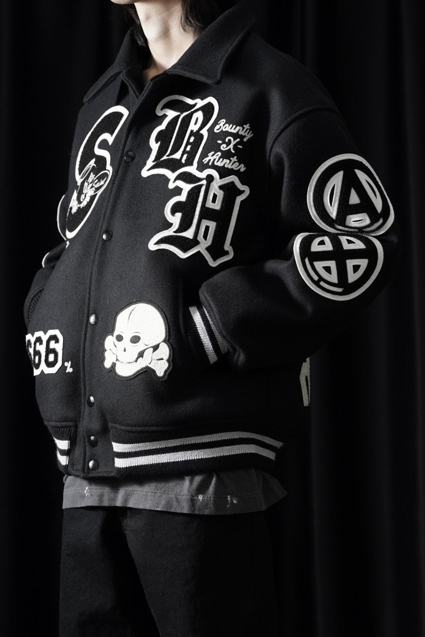 画像をギャラリービューアに読み込む, SAINT Mxxxxxx x BOUNTY HUNTER VARSITY JACKET / SAINTY HUNTER (BLACK)