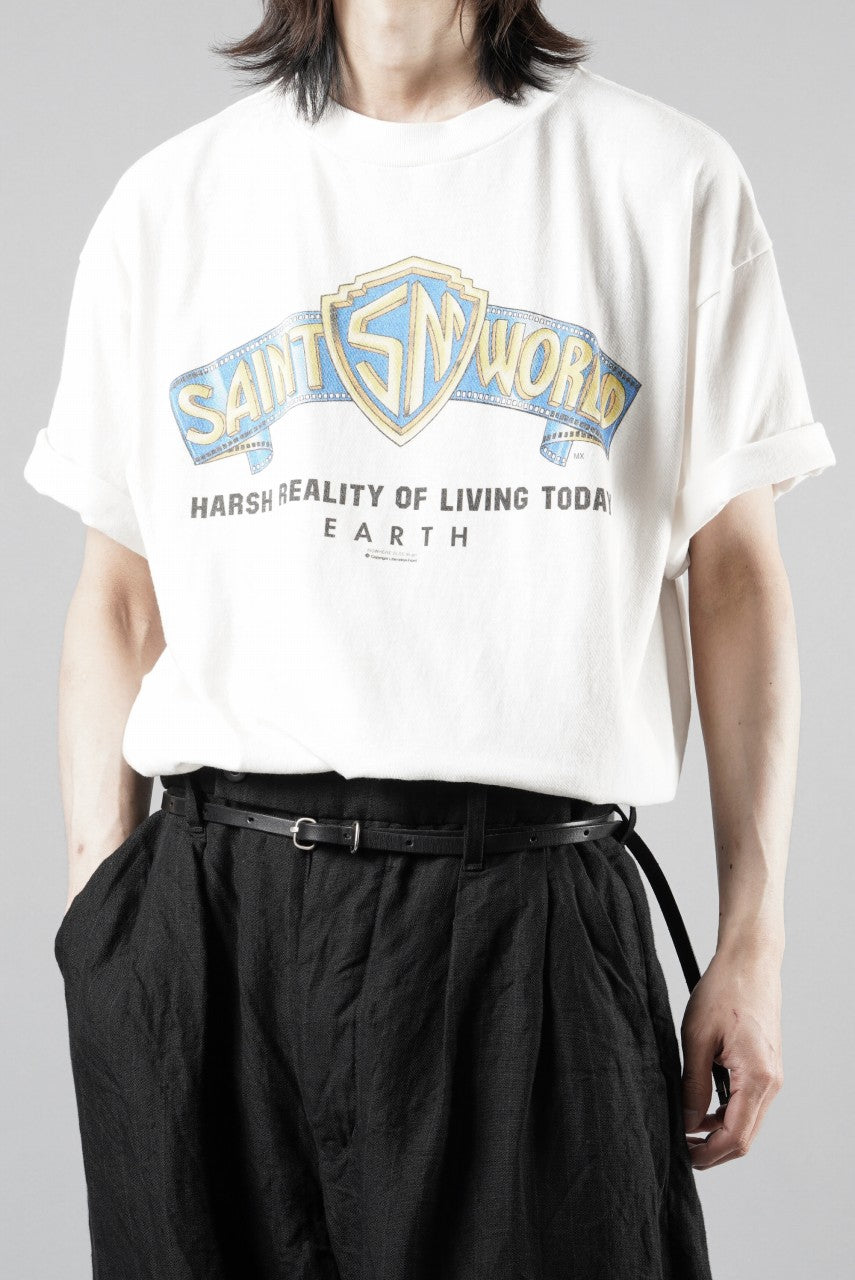 Load image into Gallery viewer, SAINT Mxxxxxx SS TEE / SAINT WORLD (WHITE)