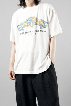 Load image into Gallery viewer, SAINT Mxxxxxx SS TEE / SAINT WORLD (WHITE)